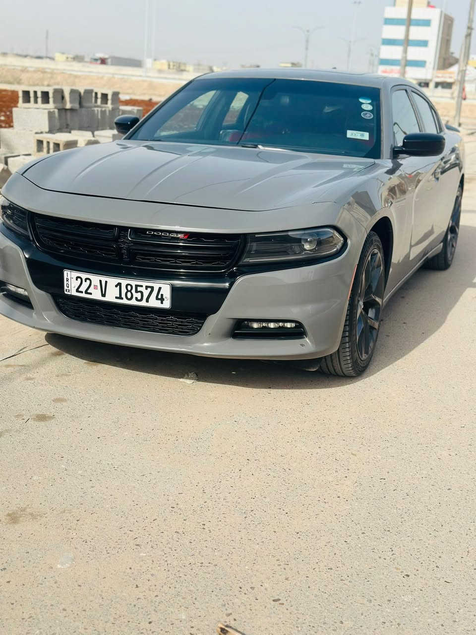 للبيع جارجر 2023 فول مواصفات بلاص لون سمنتي سياره 
بيها قطعتين بنيد وجاملغ 
السعر245 قفل 
رقم الهاتف ***********
