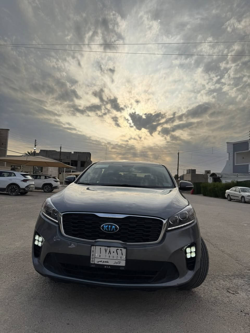 السلام عليكم
عندي سورنتو 2019
وارد امريكي Gdi 4 سلندر
ماشيه 98
الضرر : وارد بابين جهة السايق

متوفر سونار السياره
7راكب غرفه سوده ملكي شاشه جبيره تدعم كاربلي وتدعم شاحن 12 V وايرلس
لد + تخم زنون سياره بلاديه
تخم تاير + باتري جديد 
السياره نظيفه مال بيت 
ماناقصه برغي كامله حتى العده ولكتلوكات   السياره 4 انظمه قياده ( سبورت ، نورمل ، ايكور ، كومفورت ) گير AT 8 نمر
الهاتف***********+ ‭0782 286 3016‬
والسعر155
