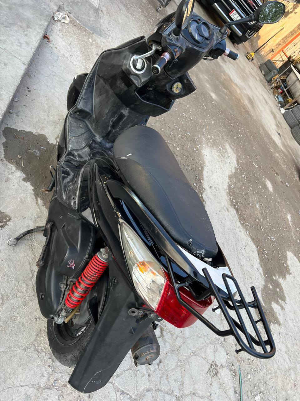 السلام عليكم سكنس فحل نوزل ياباني دراجه ما شاء الله ولا غلطه كلجات خلفي رياضي نوزل جديد دراجه جديده بشهر ال٨ نزلت رمبه اشاير جدد كفاله عامه ملف بلادي كفرات بلادي دراجه كله بلاديه بس حكم الأمر بغداد القاهره جامع النداء ***********  السعر 850 وبيها مجال (((تواصل واتساب فقط))))
