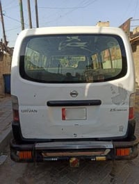 نيسان اورفان البيع موديل سنه 2010 كير اكسن خير من الله بس المكينة تنقص...