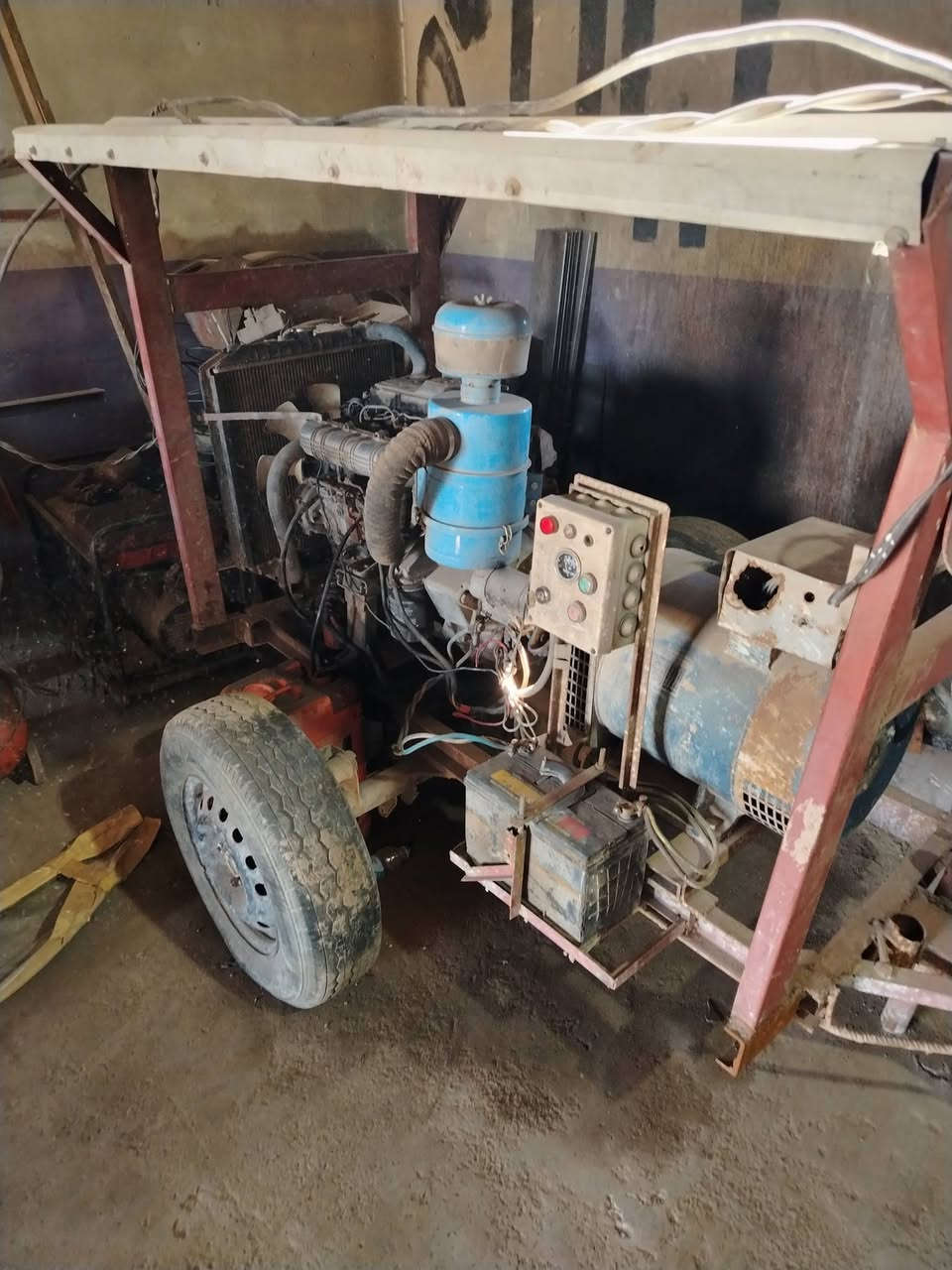 موالد كيه البيع 30 كيفي محرك جديد *********** مولد جديد وكامل على الفحص سعر 10 وبي مجال
