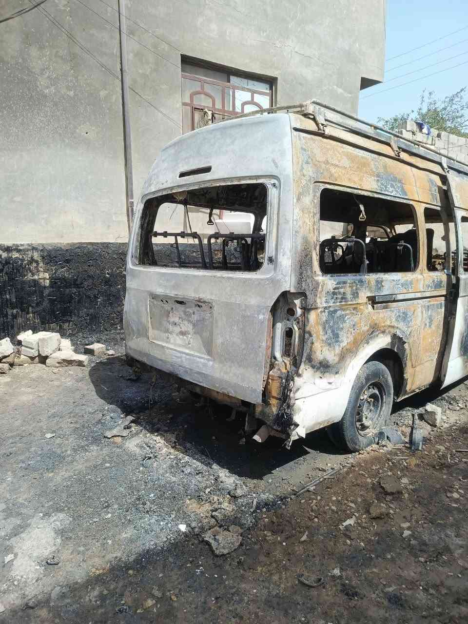 سلام عليكم جنبيH2 للبيع موديل 15  محتركه ابيع علا وضعها رقمها كربلاء بسمنه سنويه موجوده لل28  سعر 45 وبيها مجال عنواني بابل نادر ثالثه رقم لهاتف ***********  ‏‪***********
