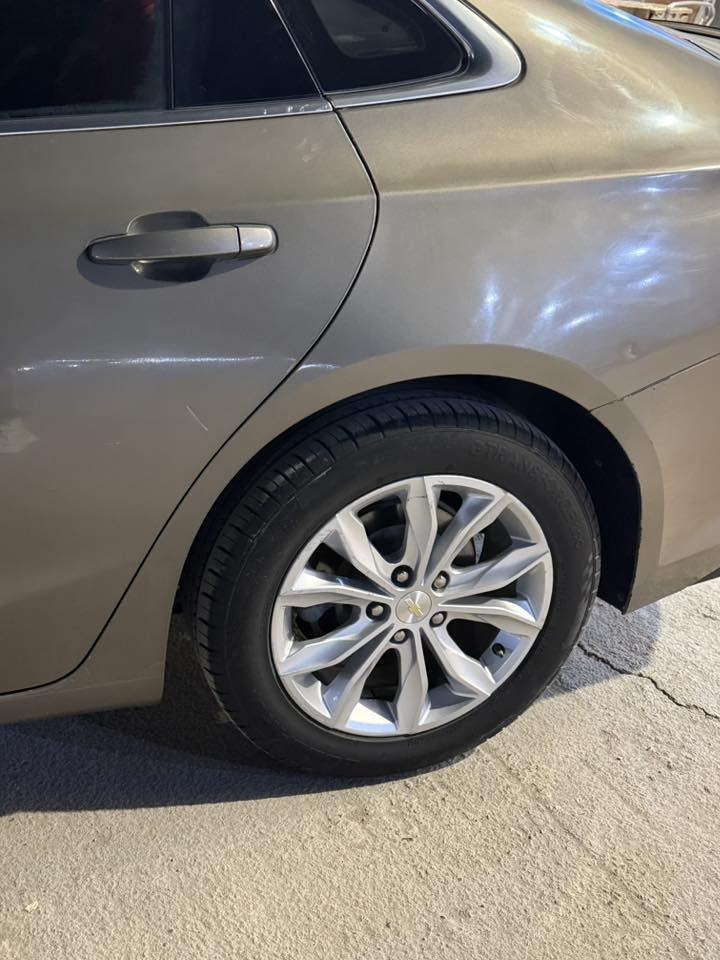 ماليبو مديل 2020
رقم معوقين 

السياره حادثه قبق جنطه خلفي التفاصيل اكثر اتصل 

السياره جزهزه من كلشي 
منضومه زنون جديده 
لايت جديد 
حداديه جديده قبل شهر مبدله 
تخم تاير 
دوشمه غرفته جديده 

السياره ما ناقصه برغي 

السعر 100وبيه مجال 

العنوان البصره قضاء المدينه 

متواجد واتساب ***********
رقم الاتصال ***********
