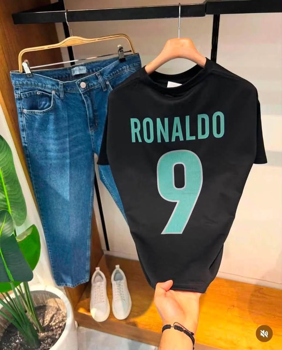 تشيرت منتخب البرازيل خامه قطن اسفنجيه
توجد خدمه توصيل لجميع المحافظات 
توصيل داخل الدجيل مجانا 
واتساب ***********
@
