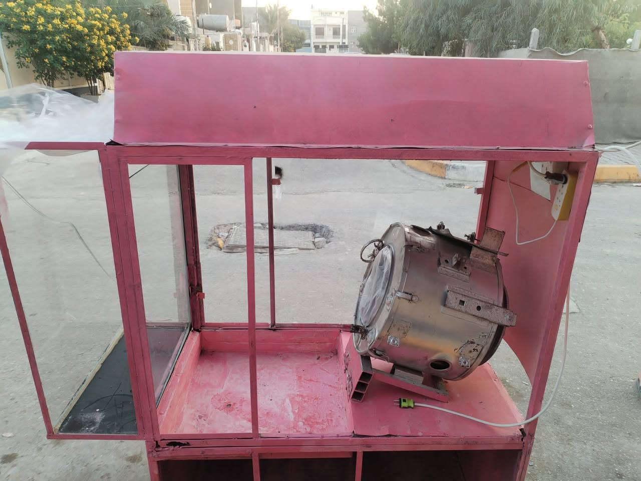 مكينة حب للبيع نضيفه مابيه أخياس ب١٥٠وبيه مجال مكاني بعقوبه تحرير ***********
