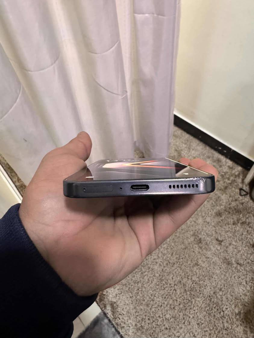 السلام عليكم
انفنكس  gt 30 pro
ذاكرة 256
عشوائية 24
كامرة 108 4k 60fbs + امامية 4k
معالج Dimensity 8350 Ultimate 120fbs
شاشة 144 هيرتز اموليد
شحن سريع 45w
شحن لاسلكي 30w+شحن عكسي سلكي ولاسلكي 
صوت ستريو 
شفتات العاب بل جهاز 
ضهر RGB lighting
بطارية 5500
مواصفات متخلص 
الجهاز شاشته بيها خط + بكسلات الشاشة واضحة شاشة لمس تخبل ولا تعلك 
للبيع225 أو مراوس 
بغداد ابو غريب


**إذا كنت صاحب هذا الإعلان وتريد حذفه لأي سبب، رجاءا أرسل رسالة إلى الدعم الفني**