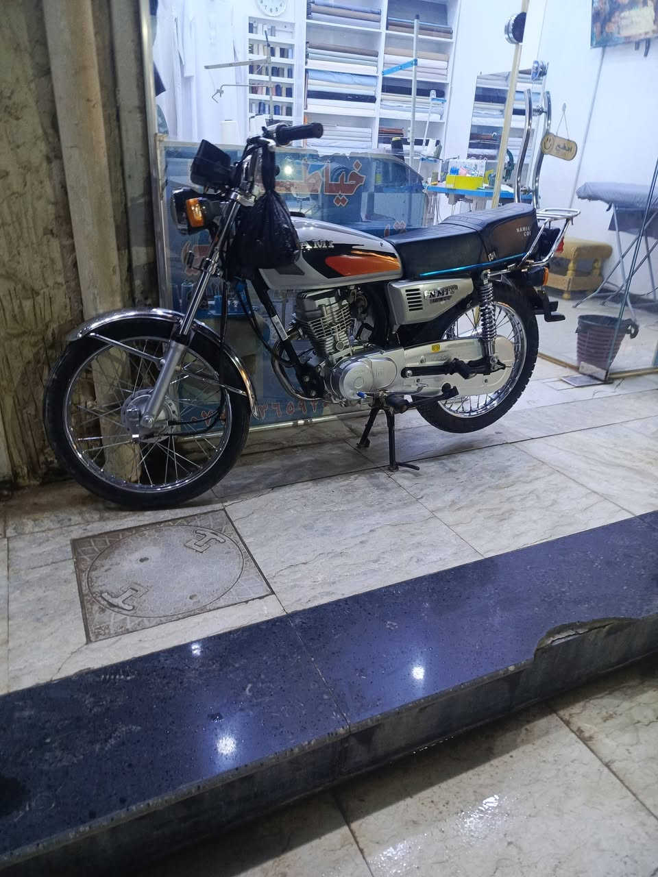 ايراني اصلي 4 كير جديده مكفوله بلاد ولا برغي مبدل بيهه ادراجه صلبه وجديده  للبيع السعر 800 ألف ***********
