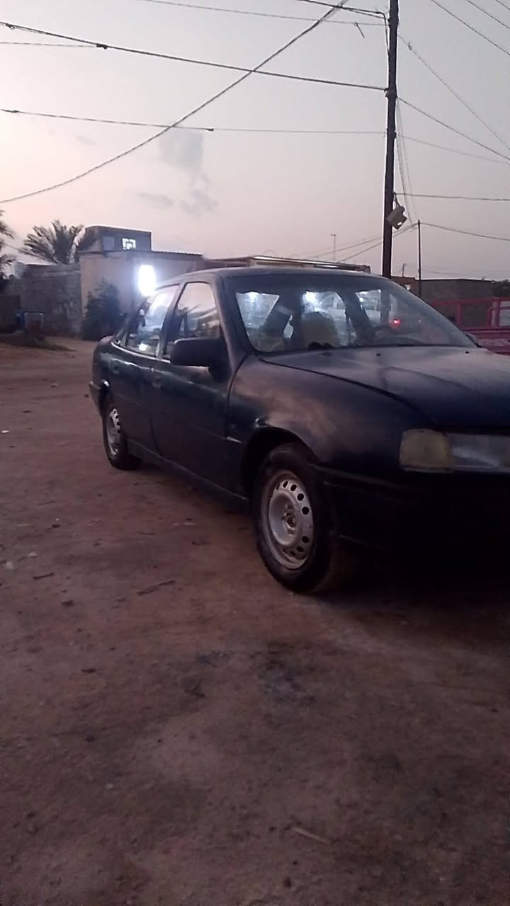 سلام عليكم للبيع  سياره اوبل فيكترا موديل 93 مصبوغه صبغ عام جماليه حداديه جديده كير ومكينه جدد كهربائي جاهزه من الايت البك الايت تخم تاير جديد  رقم نجف الماني مداور ثاني يوم العنوان نجف طريق نجف كربله عمود 130 رقم الهاتف *********** السعر 20ورقه وبيه مجال
