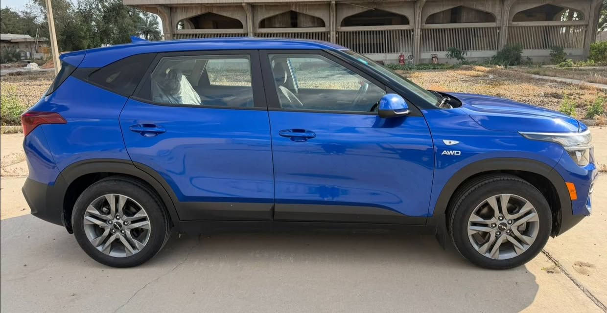 السلام عليكم 
سليتوس محرك ٢٠٠٠ حادثها فقد الجامه الامامية موديل 2022 رقم بغداد كير AT ماشية حاليآ 40  الف مشروع وطني باسمي السياره عليها ادامه كامله دهن جديد لكمولي وبانزين محسن بيها عدتها سبيرها كامله وجاهزه فور ويل تحكمات اطفاء ذاتي من توكف بالازدحام 
صورها وصور حادثها وسونارها وكل تفاصيلها بالمنشور 
السعر 165‪ دولار 
رقم الشاصي KNDEPCAA0N7251738
مكان السيارة البياع 
***********‪ واتساب او اتصال
