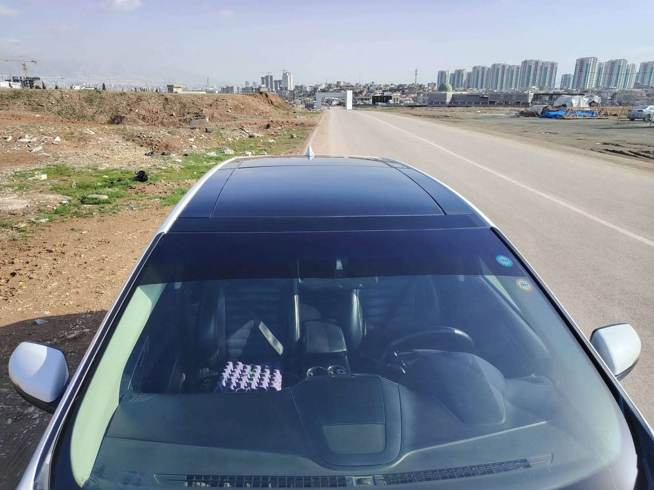 فوراد ايدج فول مواصفات  موديل 217 مكينه،3500 تنفس طبيعي
رقم سليمانيه سنوية الحد 2031 سياره كلش جديده مرواس باكسبلوار او بيع سعر 150 مكان سياره سليمانيه  
رقم الهاتف واتساب ***********
