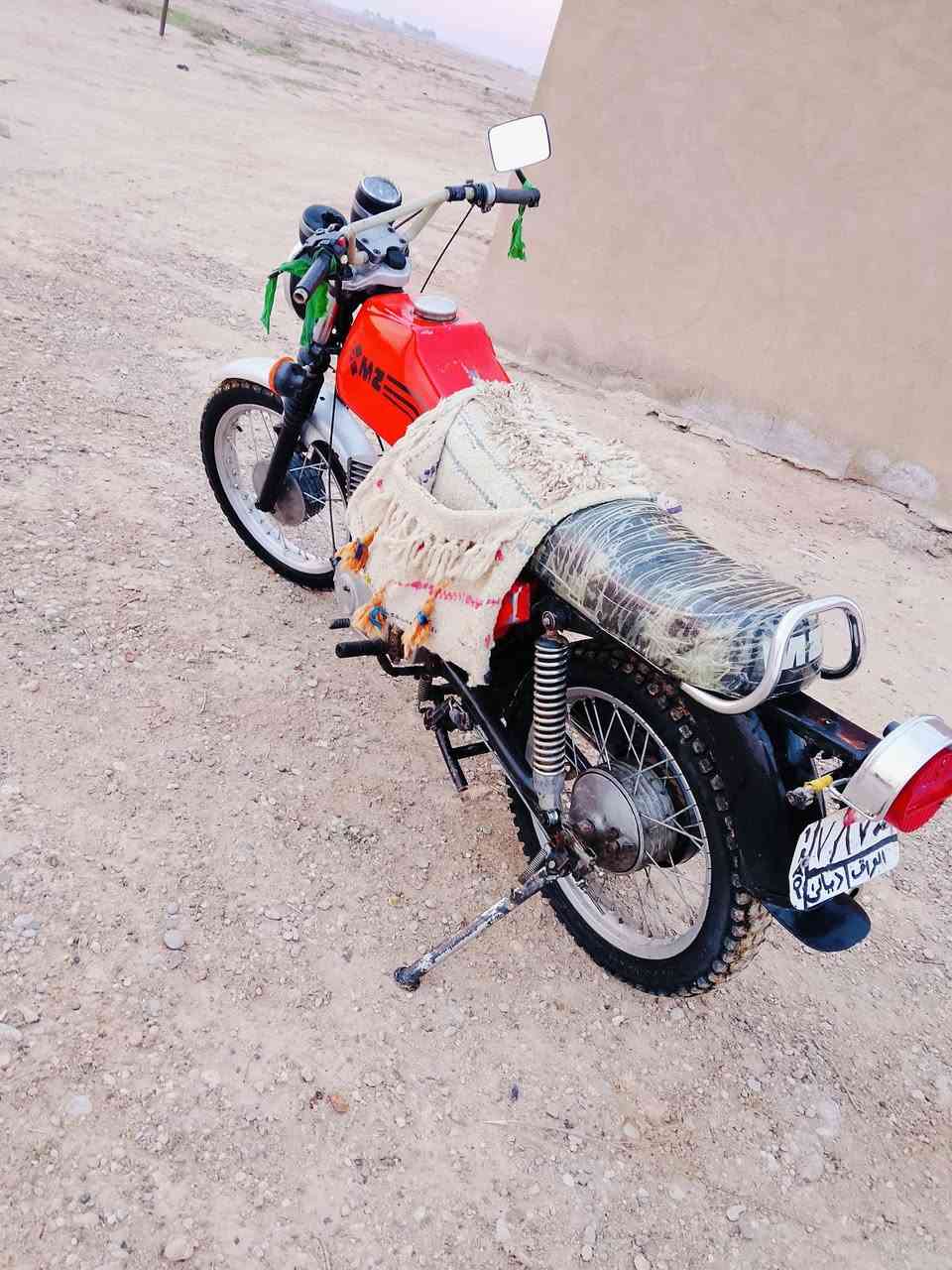 السلام عليكم دراجه امزت للبيع بدون  محرك الماني بلادي ماطور نضيف سايس 2 ماطور خير من  مكاني ديالى قضاء مندلي الرقم ***********
