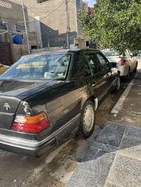 يا الله سلام عليكم للبيع او مراوس مارسدس دب 1992 300كير محرك ابلادي عن...