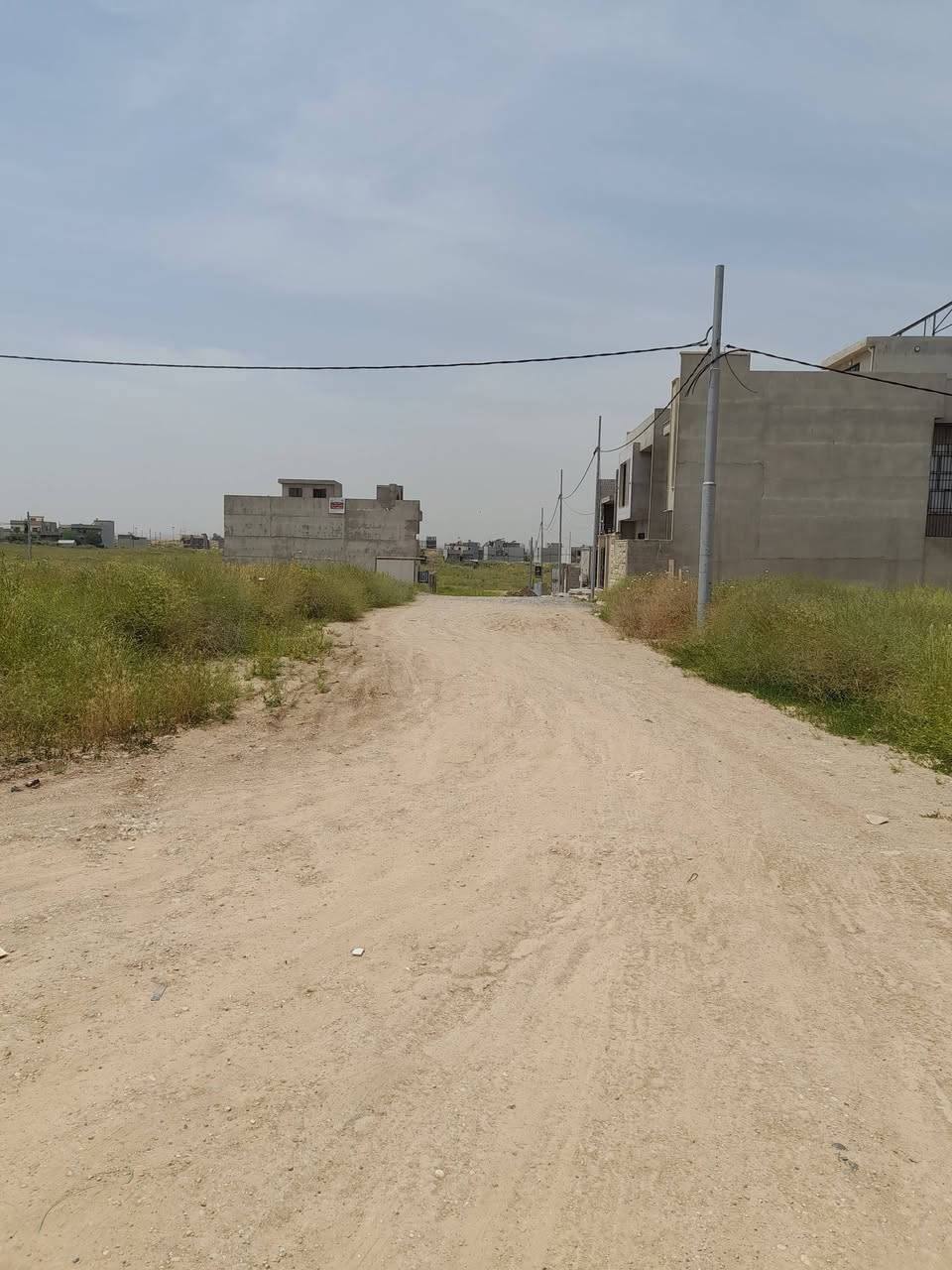 لدينا أرض للبيع مساحه ٢٠٠م واجهة ١٠م شمال مقابل حي النور وقرب السادين توزيع القضاة المكاتبة مع الشرعي سند جديد السعر والتفاصيل على الأرقام ابو سيف 
***********
***********
ابو شهاب ***********
***********
أو مراجعة المكتب نهاية سايدين المضخة مقابل مجمع شقق الحدباء مكتب ابو شهاب للعقار وقت الاتصال من الساعه العاشره صباحا إلى العاشره مسآء وشكرا
