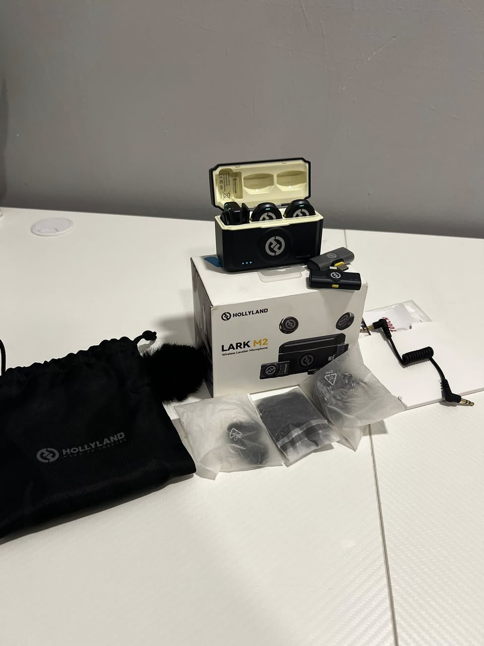 مايك hollyland mark m2 اشتريته وماستخدمته 95 الف
***********
