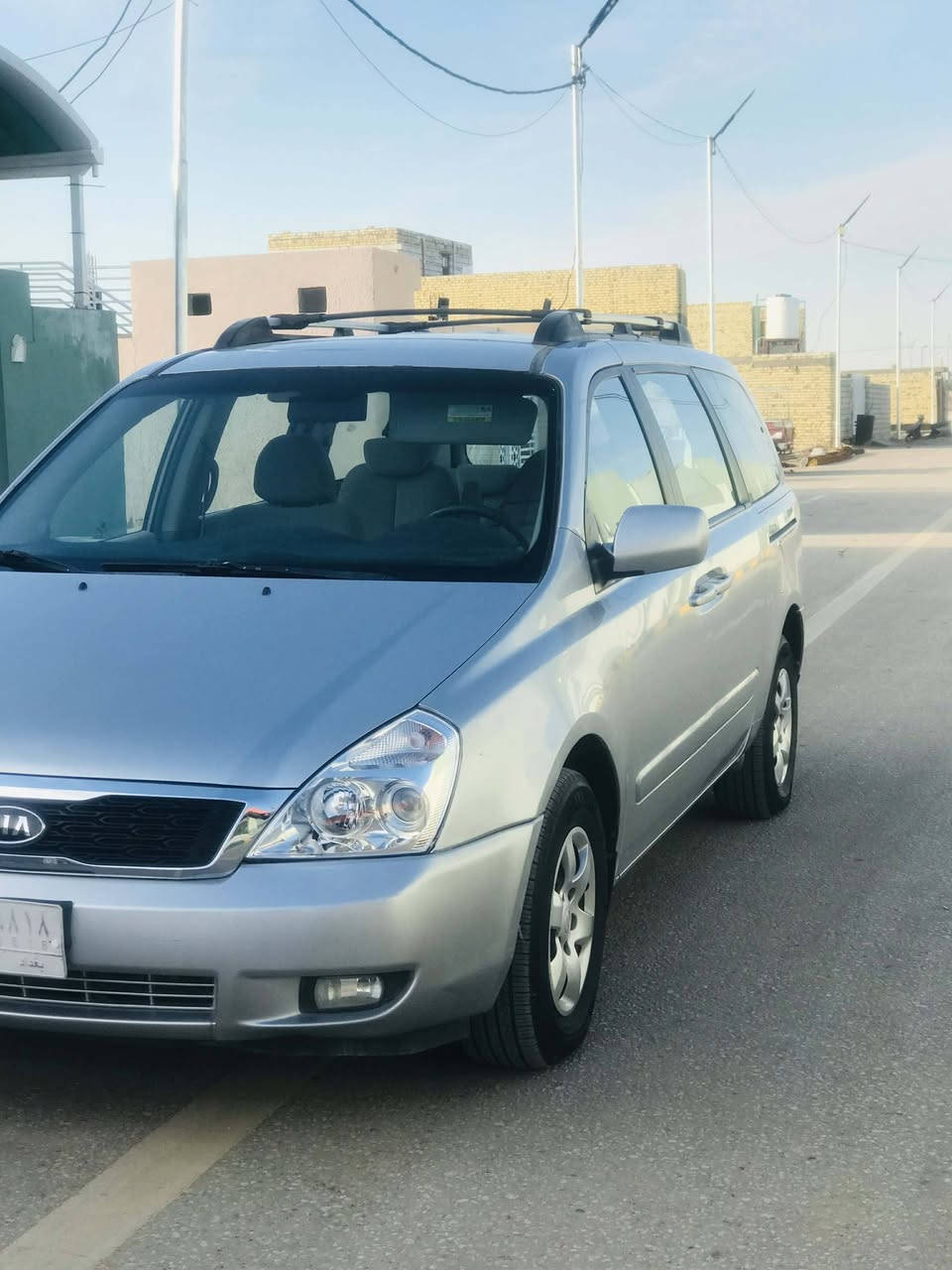 السلام عليكم 
كيا سيدونا 
موديل 2007
السنوية لل28ـــــ رقم بغداد

مكينة  گير 3800 شرط ستوني شادهن 

حدادية امامية خلفية تخم تاير  كله جديد ✅

مصبوغة حزام لجمالية فقط السيارة مكفولة شرط ما تخسر عليها 

السعر 130 وبيها مجال 

عنوان السيارة /بابل/الشوملي التصال ***********
