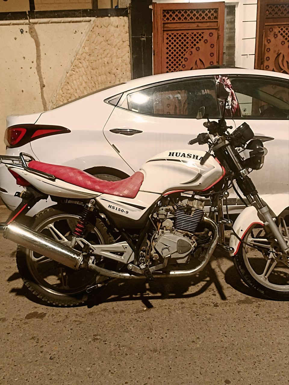 سلام عليكم من رخصه الادمن دراجه نوع هيوش 2017
دراجه نضيفه كل نقص مابيها كهربائيات كلها شغاله بصمه تشغيل عن بعد لايت عالي ناصي محركها نضيف السعر675 للاستفسار ***********  عنوان الدراجه الرمادي تاميم
