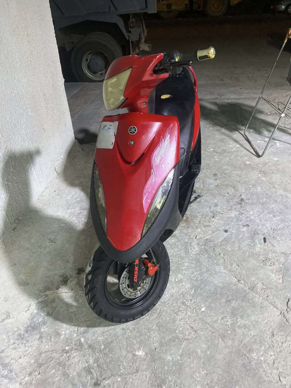 السلام عليكم ماكس عدله
شوفت عينكم دراجه مابيه نقص بلاديه فقط كابريتر تجاري وسلف 
مكانه بغداد حي العامل 
***********
السعر 650
