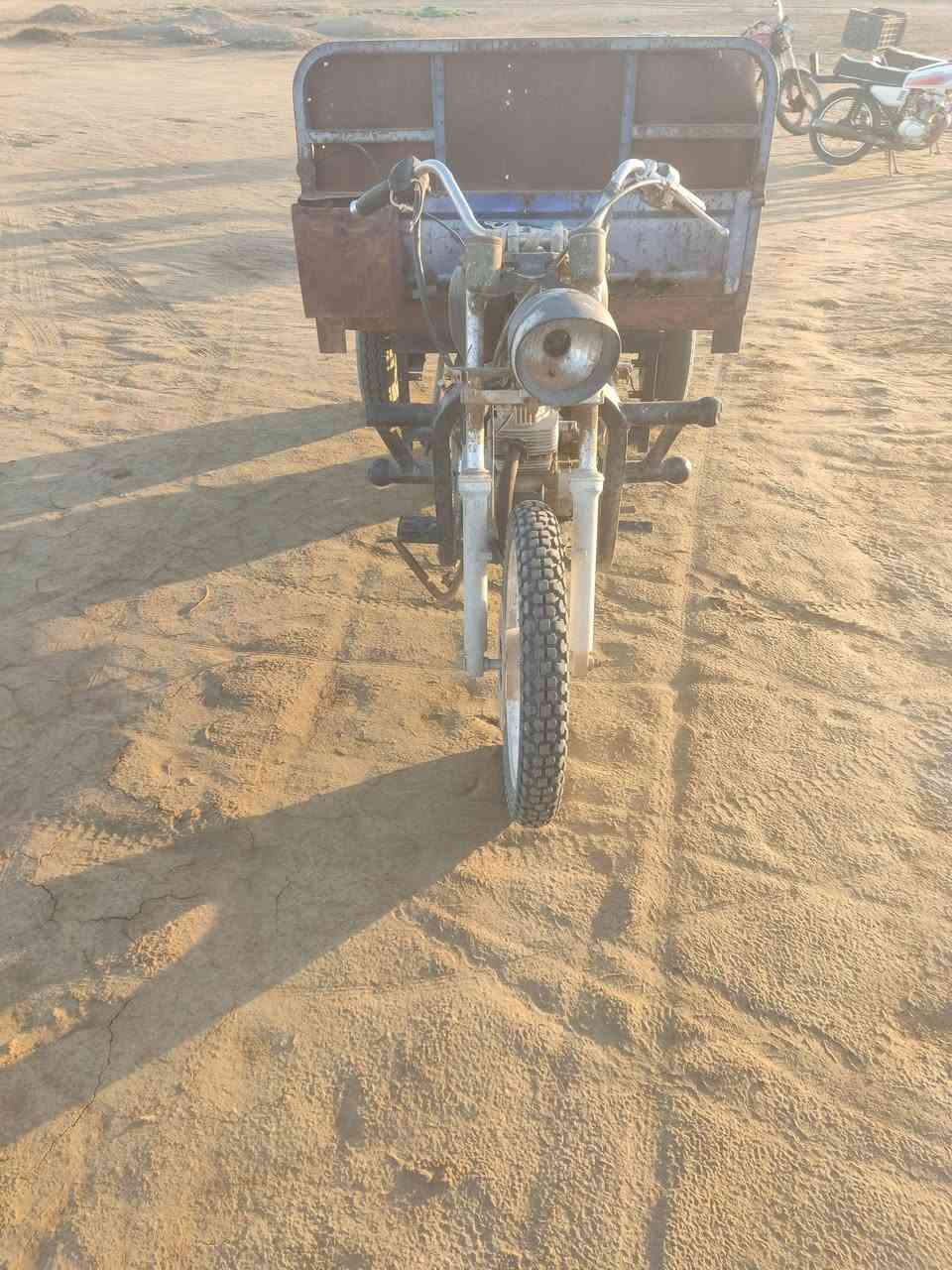 السلام عليكم شباب ستوته البيع كلك العنوان الديوانية ال حمد السعر 350 وبيه مجال هاذه رقمي ***********
