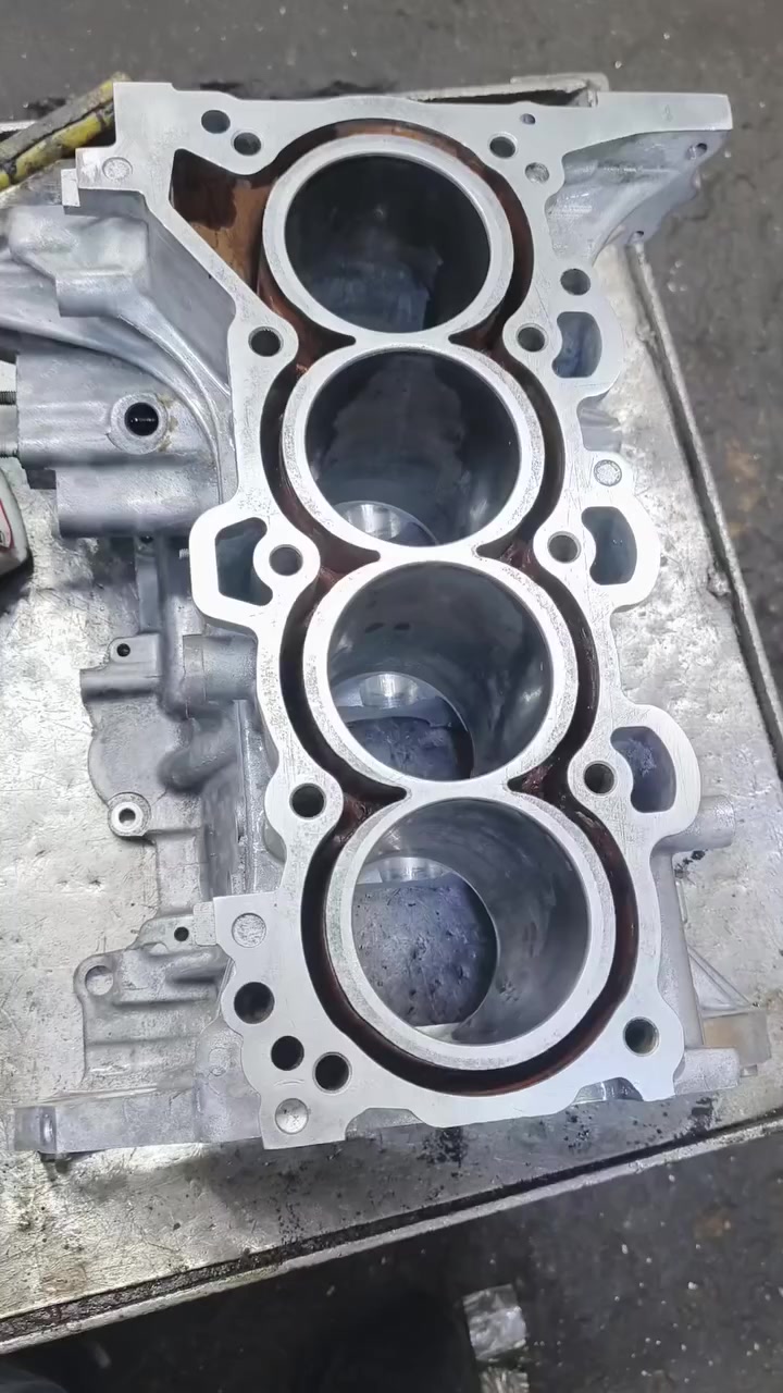 تجفيت محرك النترا 2017
محرك 2000 GDi
جراخة سلندر 
كرنك ستندر
تبديل تخم بستم
تخم رنك اصلي
تخم بيرن بكن اصلي
تخم واشرات
بوري ماء تقسيم
بوري ماء زبانة

العنوان بغداد ساحة الطيران
محل رباح الشمري
***********
