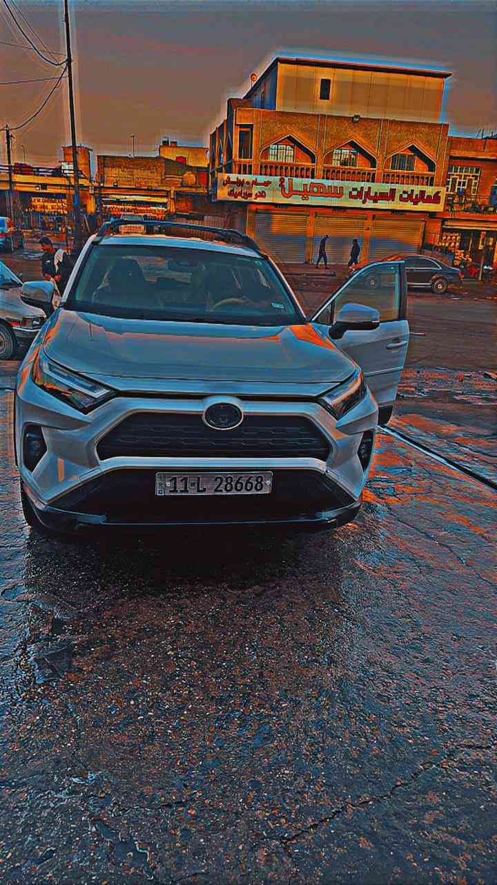 السلام عليكم
راف فور 2023 هايبرد
فئة woodland الجبلية 
ماشي ٤٠ كيلو 
حادث بسيط فقط دعامية امامية
بدون لغد ودواخل شرط كلشي بلادي
شاشة كبيرة الحديثة
مكان السيارة شارع فلسطين 
***********
