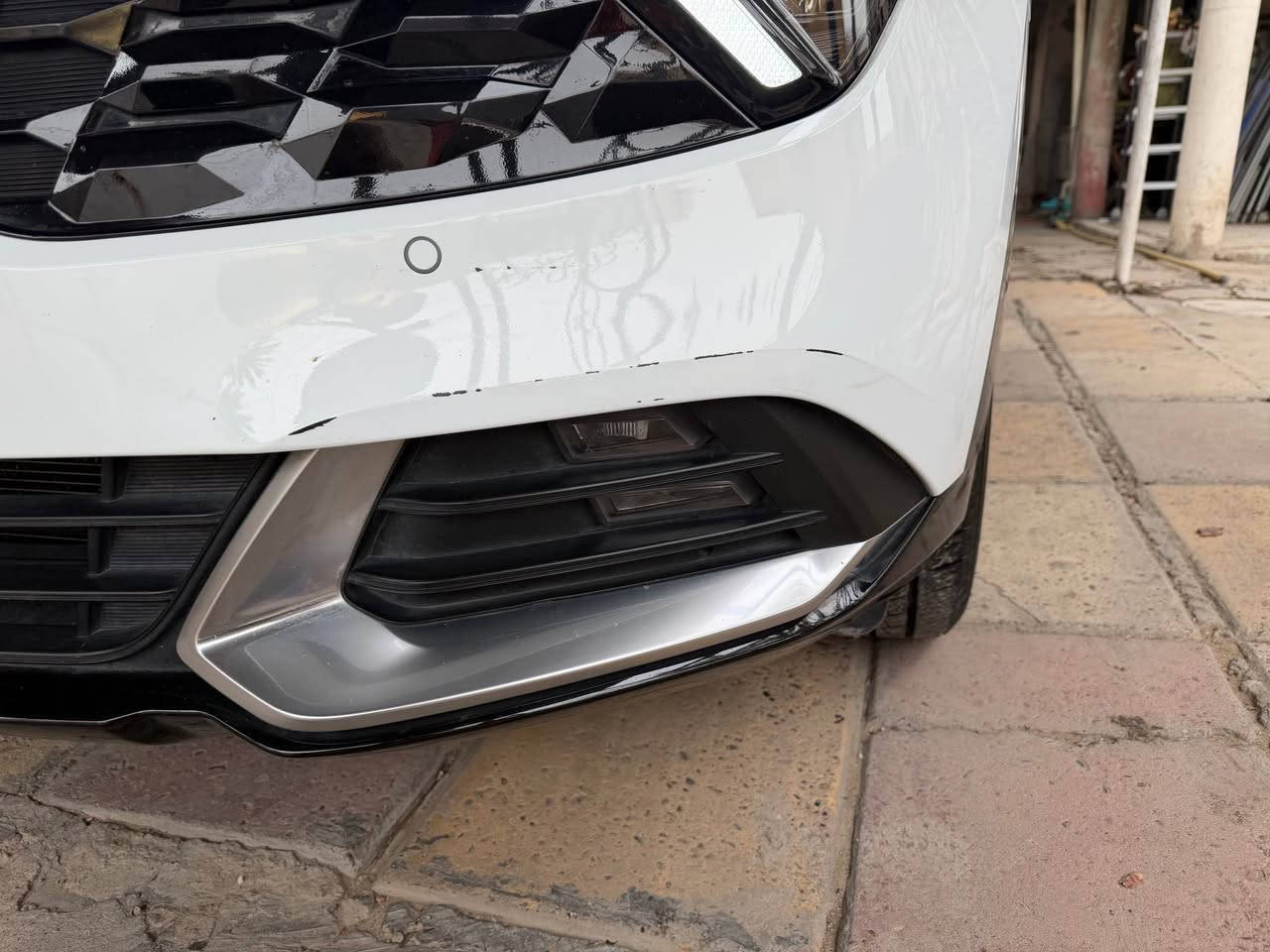 سلام عليكم سبورتج 2023خليجي بانوراما فول الفول. مكفوله كفاله عامه من الرصعه والبارد والصبغ والخدوش ماشيه 39 الف كيلو
رقم بغداد ب اسمي تحويل ثاني يوم تحويل جديد وهزه جديده السياره جاهزه من كلشي 
موصفاته  
بصمه + بصمه أبواب 
تشغيل عن بـــــعد 
تبريد قطعتين 
كشنات تدفئه 
هيتر استرين 
سايد بريك بصمه 
كشنات كهرباء 
اشايرر ب المري + شفط 
شاشه كابر بلي 
كأمره خلفيه 
حساسات أمام خلفي جانبي 
اوتو هولد 
السعر228 وبيها مجال 
موقع السيارة بغداد 
هـ/*********** بغداد, العراق
