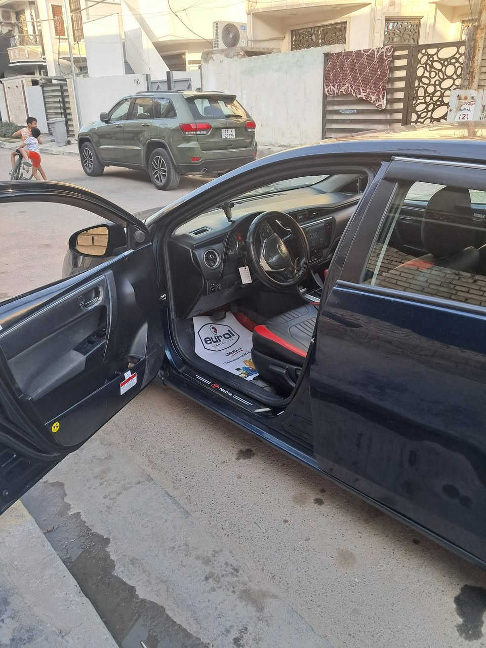 سلام عليكم للبيع كورلا كندي وارد أمريكي محرك ١٨٠٠موديل 17 حادثها فقط بأمريكا هاي سياره سونار بالمنشور ابيع حزام ولباقي كفاله من محرك وكير وداخل وشاواصي سعرها ١٣وبيهه مكان كربلاء تصال بل رقم ***********
