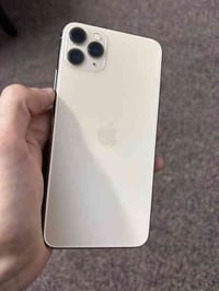 آيفون 11 برو ماكس لون ذهبي مميز ذاكره 256 بطاريه 82 الجهاز كلشي بي مكف...