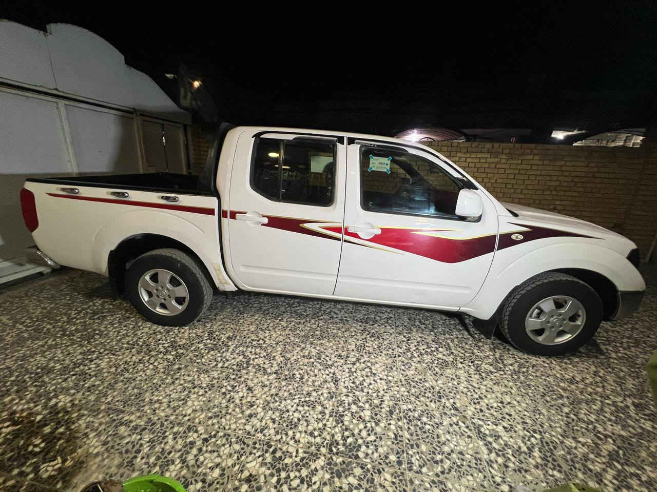 السـلام عليكـم 
للبيع نيڤاره 2013 (كير عادي) رقم اربيل الجديد سنوية جديدة مكفوله من التبديل والصبغ ماعدا باردات بسيط 
تخم تاير جديد محرك لاتنقيص ولاتبخير كير واكسل كفاله 
سياره جديده ونضيفه مال جناي الياخذها مايصرف عليها 
السعر 115 وبيها مجال بسيط للشراي المكان ميسان العماره 
المايعجبه السعر يترك كلمة طيبة✨
للأستفسار ه‍ ***********
