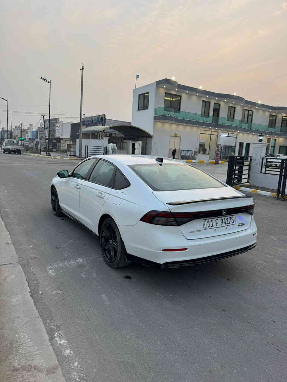 ‎للبيع هوندا اكورد هايبرد موديل 2024
فئه sport فول مواصفات:- مكينه 2000 هايبرد بصمه/بصمه ابواب/فتحه سقف /
رادارات اماميه وخلفيه وجانبيه /كراسي كهرباء /تشغيل عن بعد /شاشه كبيره/كامره دواره/فول تحكم ستيرن/تحديد مسار/اوتو هولد/سايد بريك بصمه/كار بلي وبعد هوايه مواصفات
وارد امريكي بدون صبغ وبدون تبديل فقط بارد فقط 
السعر 207 ورقه ورقه وبي مجال
تحويل ثاني يوم 
مكاني السياره بغداد حي الخضراء 
***********
