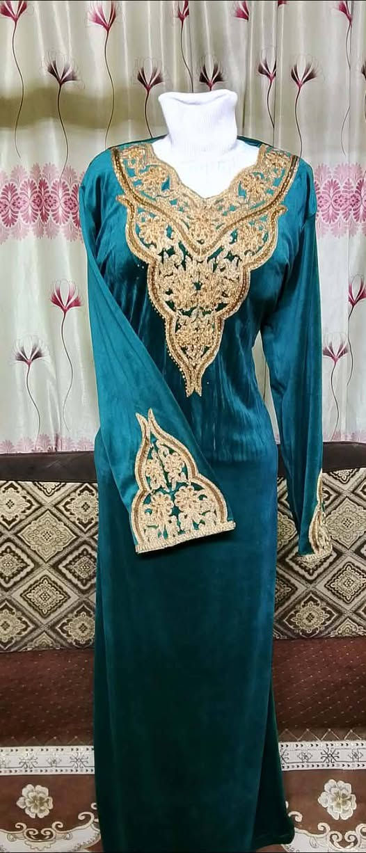 دشداشة قديفه درجه اولى
سعر القطعى 8.000 
القطعتين ب15.000
توصيل بغداد والمحافظات 5 الف 
واتساب ***********
#دشداشه #تنزيلات #تصفيه #الاناقه #قديفه الاناقه
