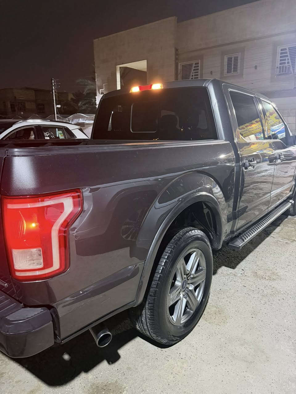 2018 𝐅𝐎𝐑𝐃 𝐅𝟏𝟓𝟎 𝐋𝐀𝐑𝐈𝐀𝐓

موديل : 2018

مكينة ٣.٥ ستة سلندر توين تيربو 

عداد المسافة : 92الف كيلو متر ماشية 

باب طويل بدي قصير المرغوب 
صدر تخم تاير كلة جديد محرك كير 
دةبل اكسل 𝟒𝐱𝟒
تشغيل عن بعد : 𝐑𝐄𝐌𝐎𝐓𝐄 𝐒𝐓𝐀𝐑𝐓
سستم سماعات 🔊 𝐁&𝐎
شاشة كبير لمس
كاميرا
هاند بريك بصمة

حساسات جانبي 
حساسات خلفي 
كشنات جلد
كشنات كهربائي
كشنات تبريد
كشنات هيتر
مكان السيارة بغداد 
السعر 225 ورقة
للتصال ***********
