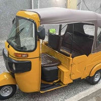 تكتك. 2022 للبيع مكينه مكفوله مبدل بس بوشه وبستم بيها طخات بسيطه وبيها...