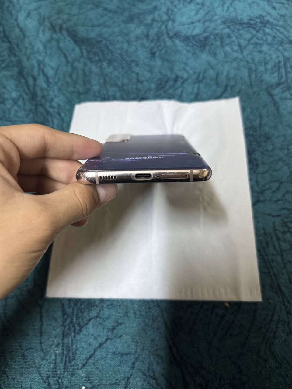 السلام عليكم
كواهم الله شبابنه الحلوين
سامسونك اس 21 +5G امريكي للبيع 
نضافته 70/100 تجي تشوفه يلا تاخذه
بطاريه السامسونك كلها تعرفها ما اكلك بيها 
جهاز نضيف ومال بيت الله شاهد
الخلل ماله بس الضهر يرادله تبديل ب10 بس اني عفته ع وضعه 
كامرات مايكات اتصال سيمكارت تحديث كله شغال
ذاكرته 128 والرام 8
متواجد مازنجر
مكاني بغداد ساحه مضفر 
توصيل ما عندي للاسف 
تجي تفحصه وتاخذه
سعره $$ 220 وبي مجال للطيبين واني خادم


**إذا كنت صاحب هذا الإعلان وتريد حذفه لأي سبب، رجاءا أرسل رسالة إلى الدعم الفني**
