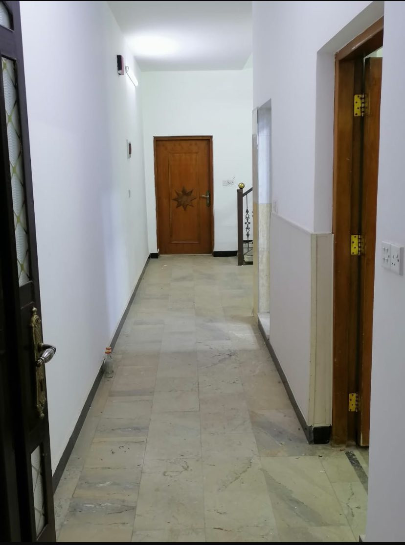 �✨ للإيجار بيت مميز في الجادرية – موقع راقي جداً

 للشركات او العوائل الدفع سنوي فقط .

🔹 150م² مساحة مرتبة
🔹 4 غرف واسعة
🔹 2 حمام
🔹 مناسب للشركات أو سكن العوائل
🔹 جاهز للسكن فوراً وبحالة ممتازة

📍 الجادريه قرب باربي 

📞 للاستفسار والحجز: (***********)
