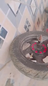 للبيع دراجه ار9 نضيفه وكلشي مابيهه سعر 300ترهم اقصاد او حاضر 077224861...