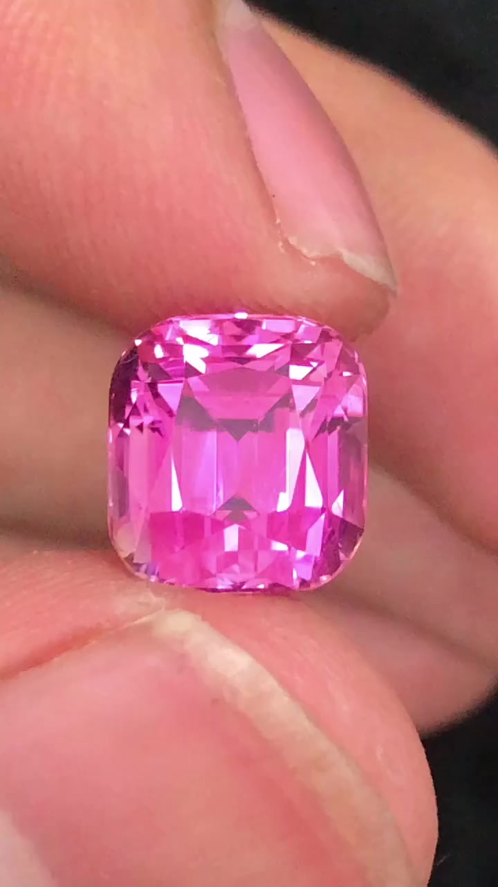 Presenting a stunning Neon Pink Tourmaline, admired for their vibrant Pinkish tones.

Perfect for collectors and jewellery lovers.

Item Description :

💎 Gemstone : Neon Pink Tourmaline 
⚖️ Weight : 5.44 Carats 
⏱️ Dimensions : 9.6  × 8.9  × 8.4 mm
🔬 Clarity : Eye Clean 
🌎 Origin : Afghanistan 
⚗️ Natural : Unheated and Untreated 
📜 Certification: On Demand 

💰 Price : Inbox 📥


**إذا كنت صاحب هذا الإعلان وتريد حذفه لأي سبب، رجاءا أرسل رسالة إلى الدعم الفني**