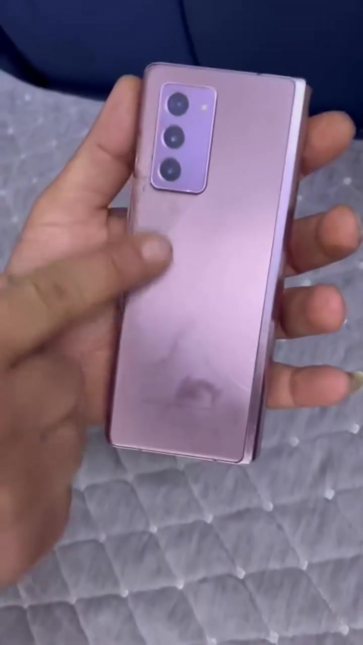Galaxy Z Fold2 LTE
سلام عليكم كلكسي زت فولد 2  
مراوس او بيع
كون بغداد وقريب علئ الكاظميه او بلحريه
استفسار خاص


**إذا كنت صاحب هذا الإعلان وتريد حذفه لأي سبب، رجاءا أرسل رسالة إلى الدعم الفني**
