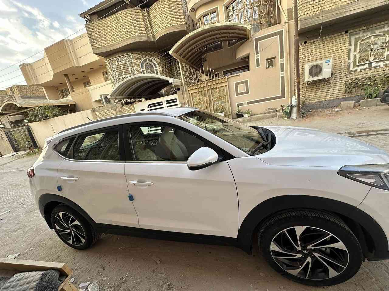 توسان خليجي 2019 فول عدا
الفتحة ماشية114

رقم إربيل الجديد سنوية و هزة
جديدة السيارة بأسمي تحويل ثاني

السياره بيه مكانين بارد
السعر :190 وبيها مجال بسيط
العنوان :النجف كوفه
التواصل واتساب
***********
