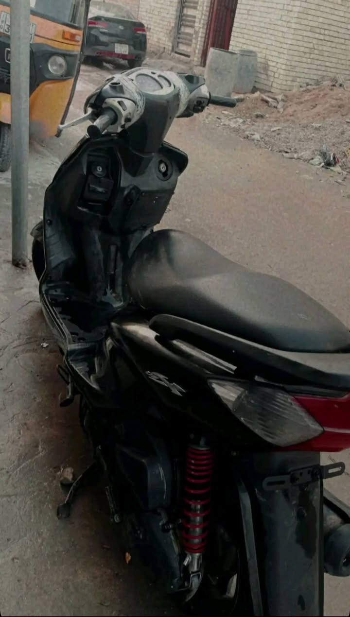 سلام عليكم ورحمة الله وبركاته
سكنس نثيه دراجه حلوه ما تفشل قفلت محركه سرعه 110
كابريتر تجاري بس هاذه العيب بيه كهربايات كله شغاله دراجه نكره
دراجه مال كتل
عنواني الخطيب زراعي سعره 400
*********** رقمي
