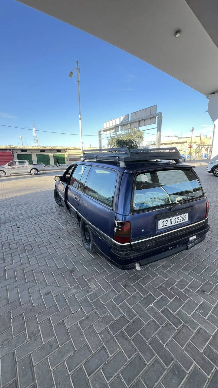 اوبل ستيشن موديل1992 رقم نينوى دولي  مشروع وطني تحويل مباشر كير عادي محرك  2000 سياره بلاديه سعر 28 وبيه مجال بسيط  ***********. مكان سياره تكريت
