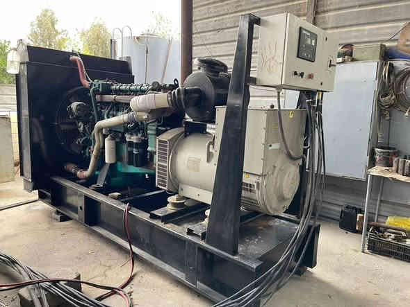 فالفو دي ١٦ مشتغله موسم واحد مكفلوه من كلشي ٤٠٠ كيفي سعره ١٤٥ ورقه كربلاء ***********
