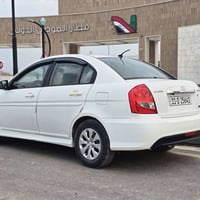 ٢٠١١ • قير CVT • فتحة سقف