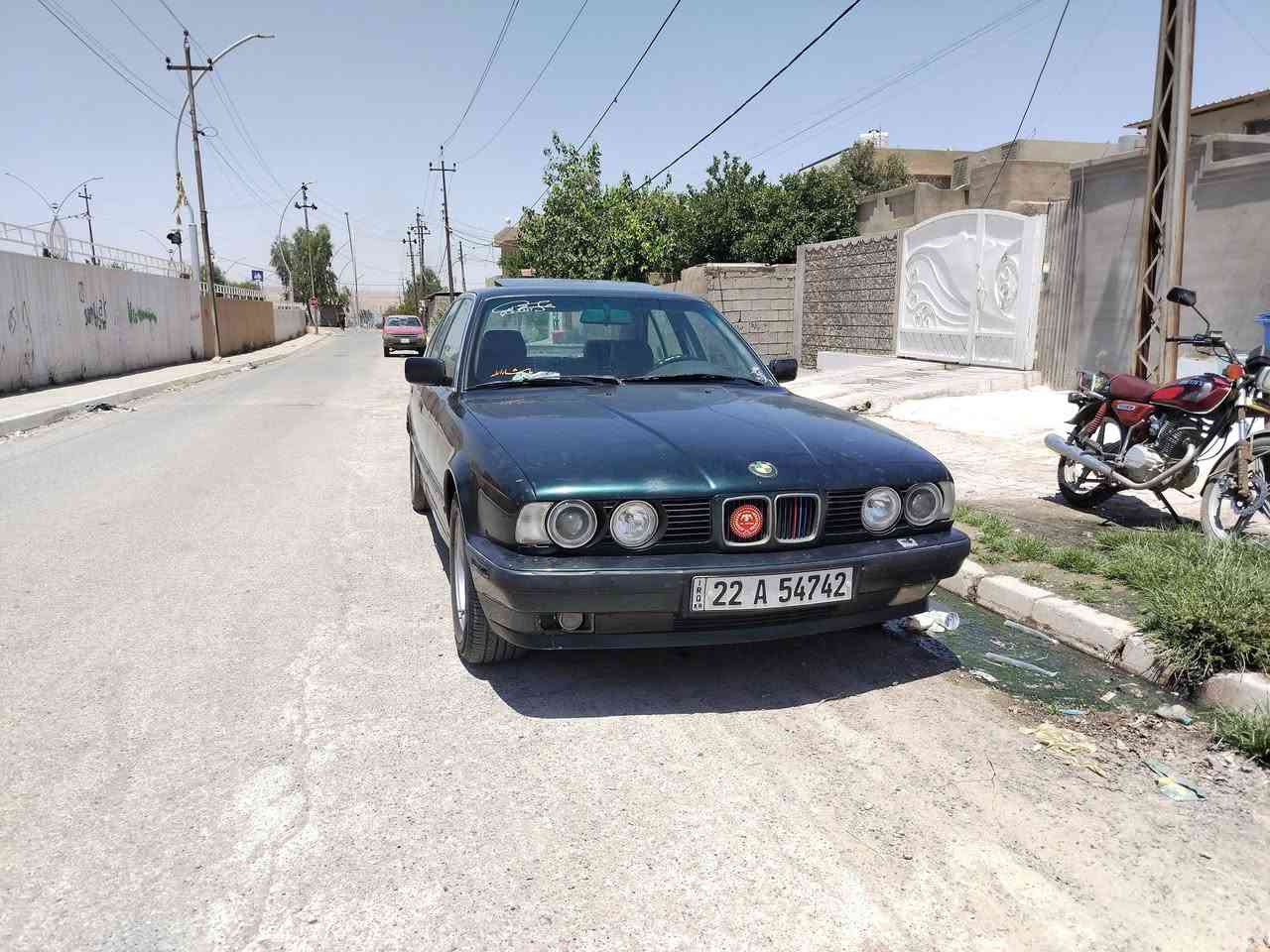 بي ام للبيع ٥٢٥ رقم اربيل دولي بسمي شرط تحويل موديل ٩٣ كشن جلد ارباك صاج سياره مابي ضربه سعر ٥٠ وبي مجال *********** مكاني بين كركوك واربيل سياره فول
