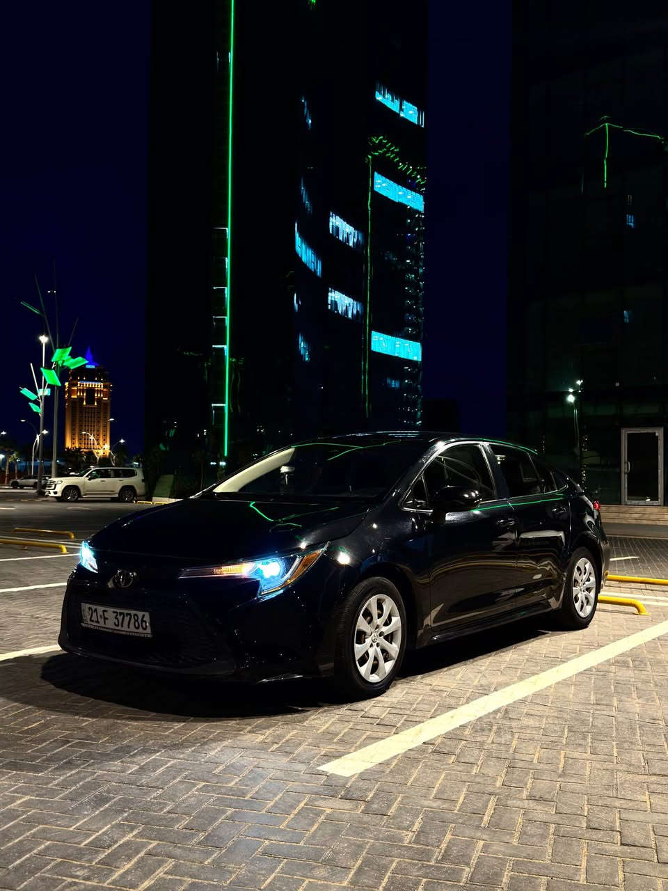 Corolla 2021 Le 
سعر مناسب سيارة بدون سبغ 
موديل ٢١ بدون دواخل ايرباك بس ستيرن 
بيه ثلث اماكن تعديل 
ويا شوية حالوب 
ماشية 65 الف مايل 
گير محرك كهربائي كله اب شرط 
سعر 129 ورقة مجال حق الجية 
مكان اربيل 
واتساب *********** أربيل, العراق
