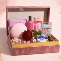 بكج الفلنتاين • توصيل مجاني • وردة طبيعية