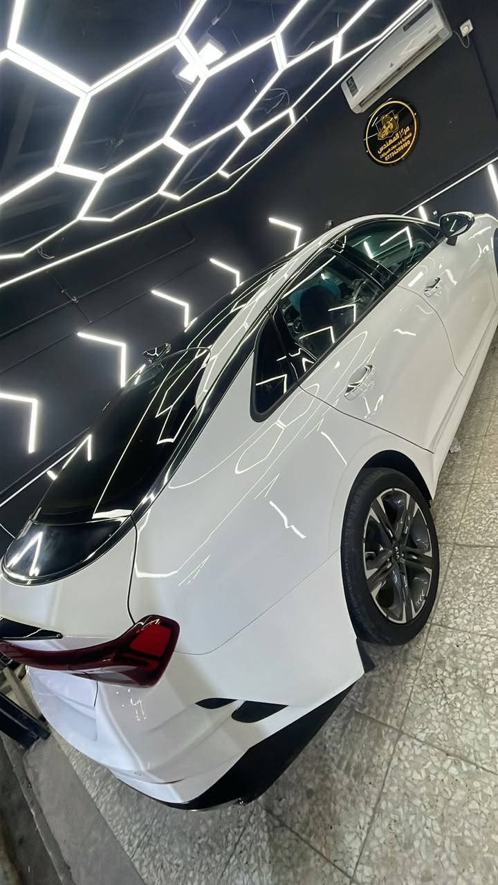 السلام عليكم سيارة خليجية محرك 2000 المرغوب
(كفالة عااااااااااااااااااااااااااامة )

للبيع / Kia K5 موديل 2021

🚗 السيارة: كيا K5
📅 الموديل: 2021
🎨 اللون: أبيض لؤلؤي
⚙️ الگير: أوتوماتيك
⛽ الوقود: بنزين
📍 الموقع: سبع ابكار

✨ المواصفات:
 • شاشة وسطية كبيرة
 • كاميرا خلفية
 • حساسات خلفية
 • تشغيل بصمة
 • نظام دفع أمامي
 • إضاءة LED أمامية وخلفية
 • مقاعد مريحة ( جلد )
 • تدفئة تبريد
 • تصميم رياضي أنيق

🔧 الحالة: ممتازة
📄 الأوراق: كاملة وبأسمي
💰 السعر: 210قابل للتفاوض

📞 للاستفسار: ***********
