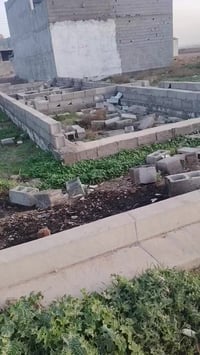 متابعينة ليوم عدنة قطعه ١٠٠متر بشارع التانكي مقابيل الحسينية تبعد عن ب...