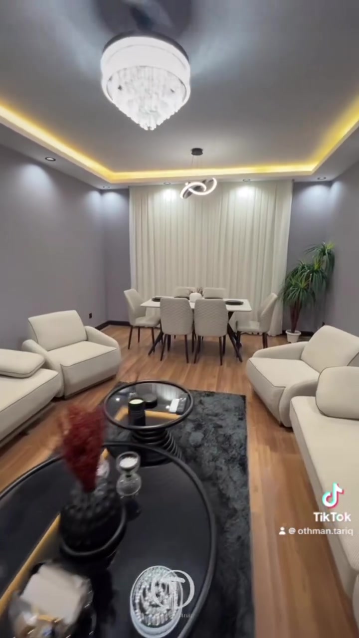 ⁨ شقة للإيجار – المنصور / مجمع دار السلام-شارع مطار للمثنى

• المساحة: 134م

• مكونة من:

* غرفتي نوم
* صالة
* مطبخ
* مخزن
* Laundry (غرفة غسيل)
* خدمات صحية عدد 2

• الطابق: 19

• مؤثثة بالكامل

• سعر الإيجار: 1,400 دولار شهرياً

• طريقة الدفع: دفعات كل 3 أشهر⁩


**إذا كنت صاحب هذا الإعلان وتريد حذفه لأي سبب، رجاءا أرسل رسالة إلى الدعم الفني**