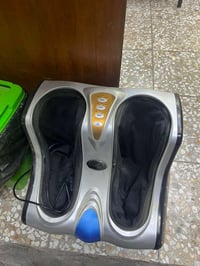 عندي بايسكل  رياضة رجل وايد للكبار بل عمر او  للمفاصل  وعندي جهاز تدلي...