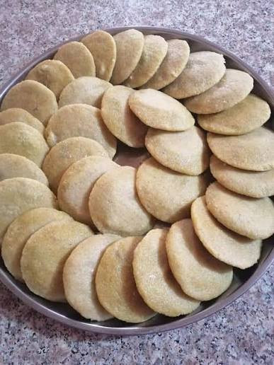 كبه تمن دجاج ولحم عدد 50 قطعه 

كبه جريش دجاج لحم عدد 50 قطعه 

سمبوسه دجاج ولحم عدد 35 

كبه سراي عدد 20 قطعه 

دولمه وسط وكبير 

خبز عروك دجاج ولحم

فرافير دجاج ولحم


**إذا كنت صاحب هذا الإعلان وتريد حذفه لأي سبب، رجاءا أرسل رسالة إلى الدعم الفني**